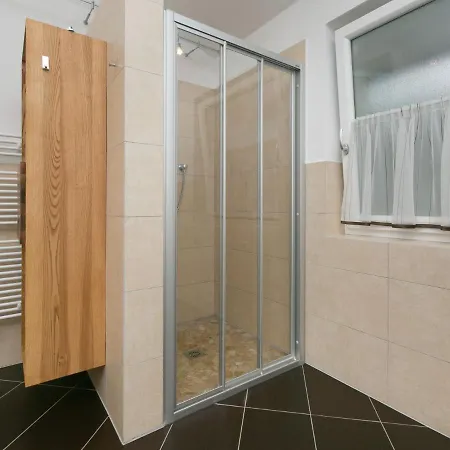 Plushy Holiday In With Sauna Terrace Garden إتيير