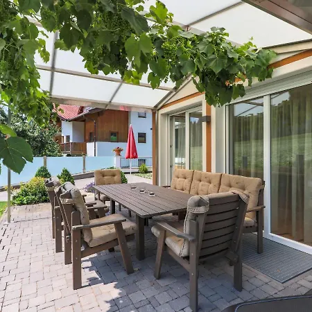 Plushy Holiday In With Sauna Terrace Garden إتيير