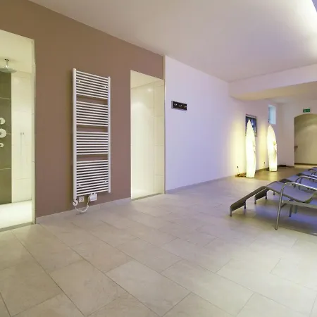 Ferienhaus Plushy Holiday In With Sauna Terrace Garden